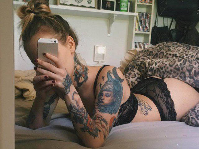 Sexy Girls Who Like Ink