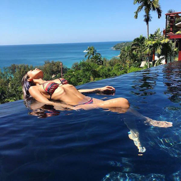 Water And Girls Mix Well Together