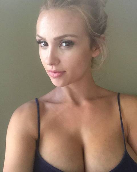 Girls Who Have a Certain Chest Appeal