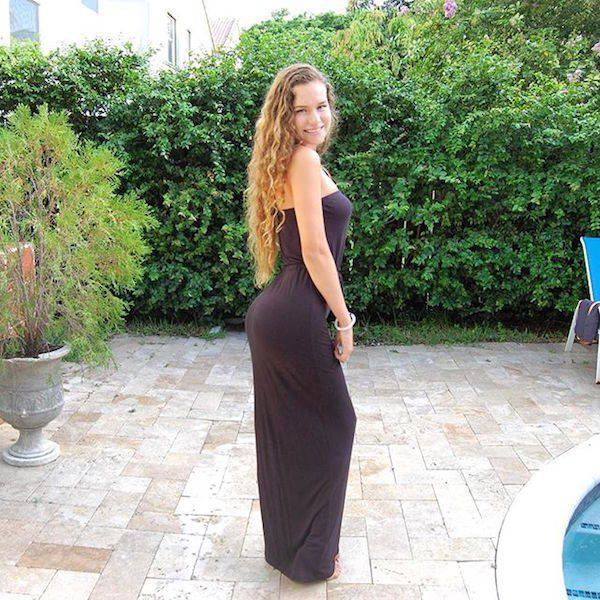 Lookout Boys…Here Come the Babes in Tight Dresses