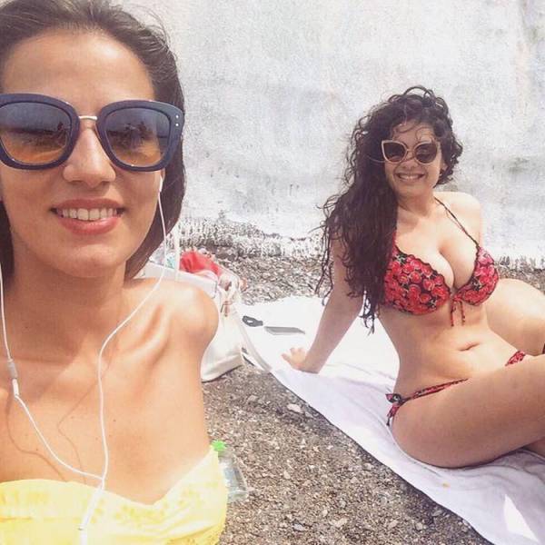 Italian Model Gets Body-Shamed For Having Curves