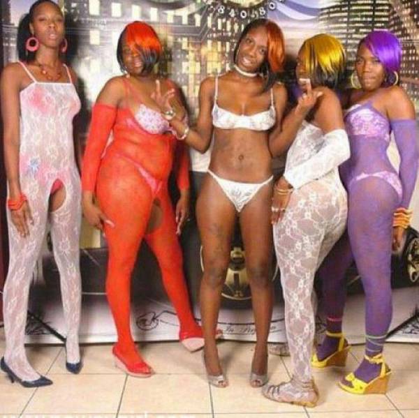 Ghetto Glamor Shots That Are Incredibly Ridiculous