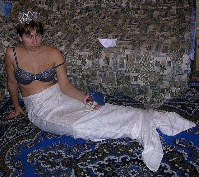 Ghetto Glamor Shots That Are Incredibly Ridiculous