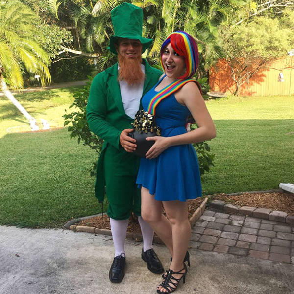 Pregnant Women Who Nailed Their Halloween Costumes