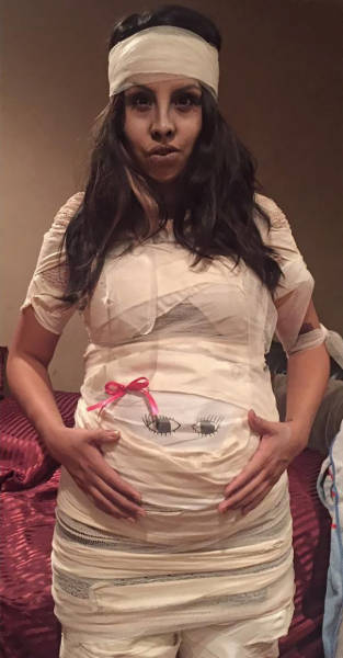Pregnant Women Who Nailed Their Halloween Costumes
