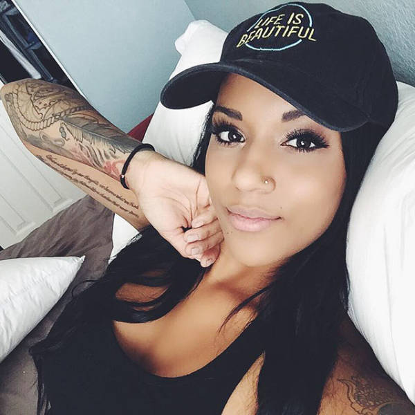 These Black Beauties Are A Real Eye Candy