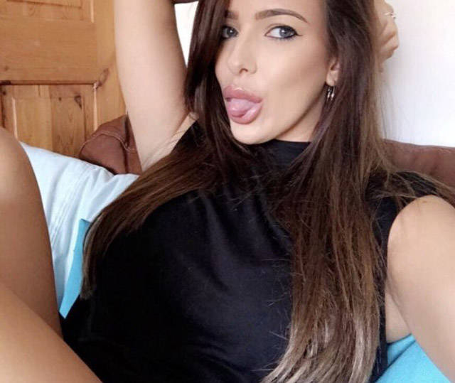 Goofy Girls Are The Best Kind Of Girlfriend