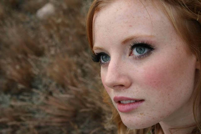 There Are Beautiful Girls Here