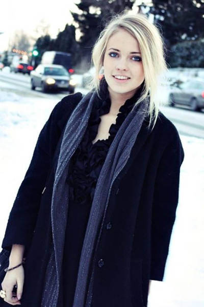 There Are Beautiful Girls Here