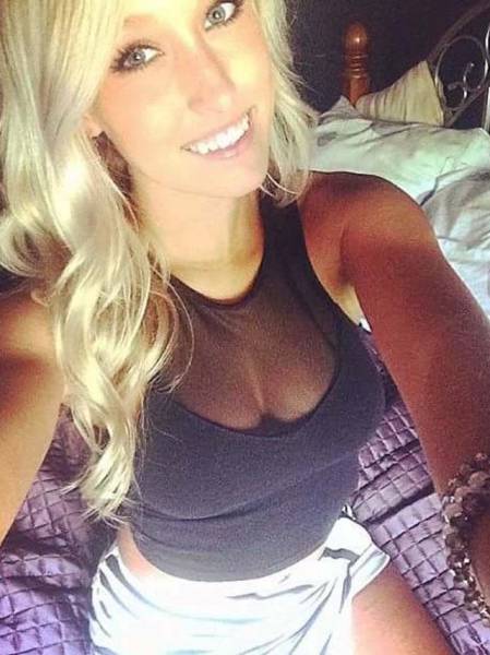 Girls Who Make Mesh Dress Look Amazing