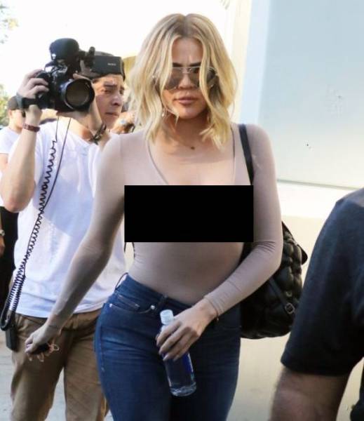 Khloe Kardashian Goes Forgot Her Bra When She Went To Kris Jenner