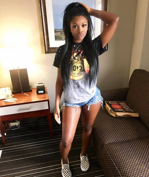 These Black Beauties Are A Real Eye Candy