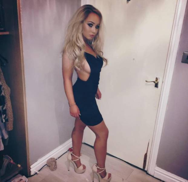 Lookout Boys…Here Come the Babes in Tight Dresses