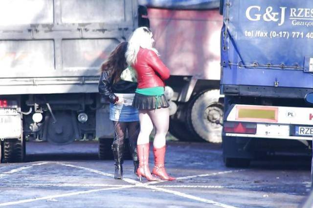 The Queens Of The Night Is A Never-Dying Profession